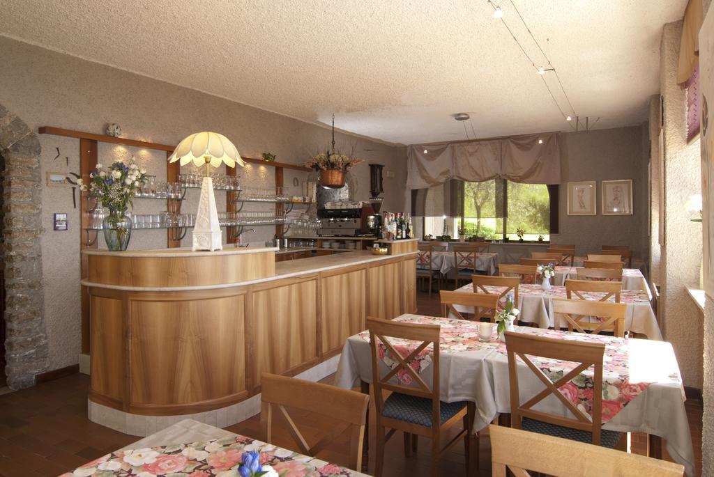 Hotel Mariano Гарняно Екстериор снимка